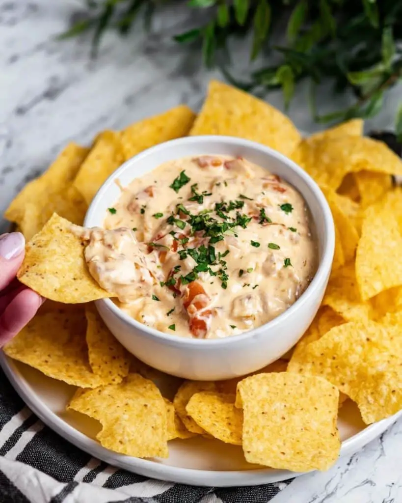 Crockpot Rotel Dip with Velveeta and Ground Beef Recipe