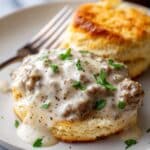Sausage Gravy and Biscuits Recipe